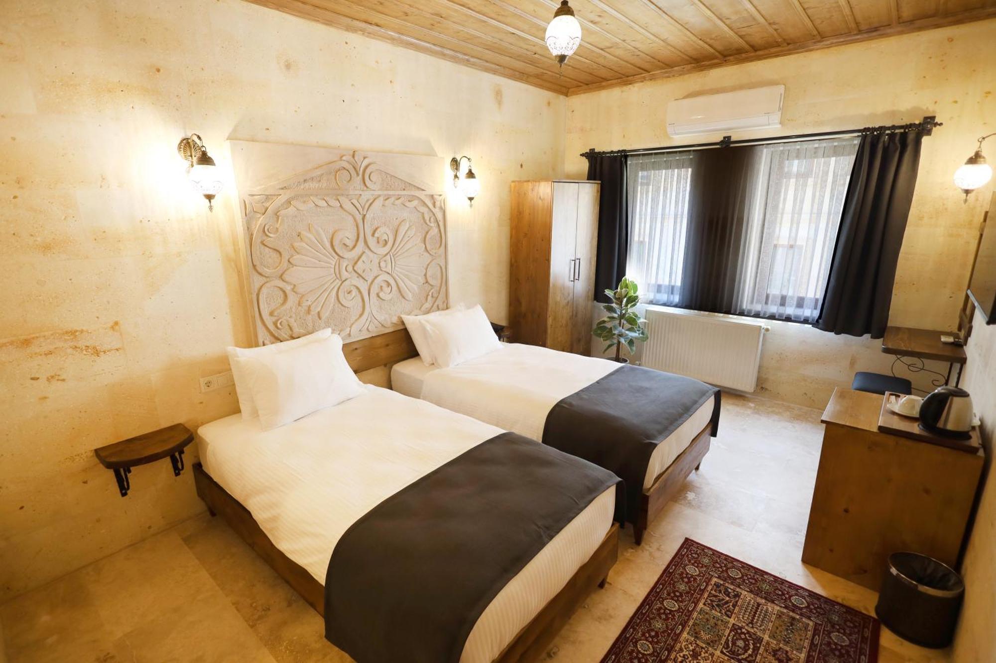 Rocca Stone House Hotel Goreme Exterior photo